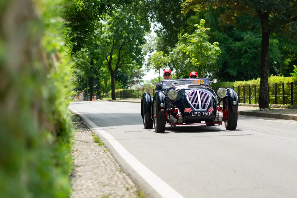 Mille Miglia 2025, il passaggio in Castello